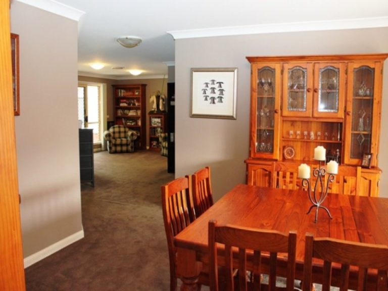20 Willott Close, Eglinton NSW 2795 - photo 7