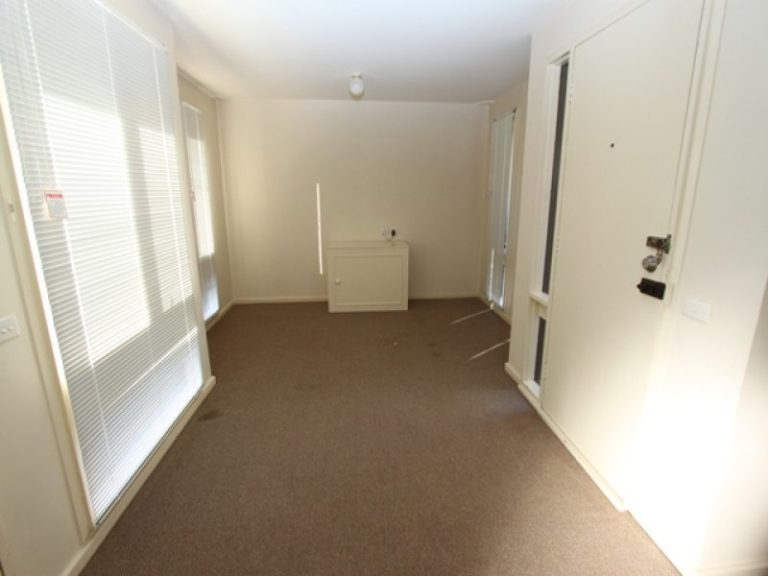 9/12 Griffin Street, Bathurst NSW 2795 - photo 3