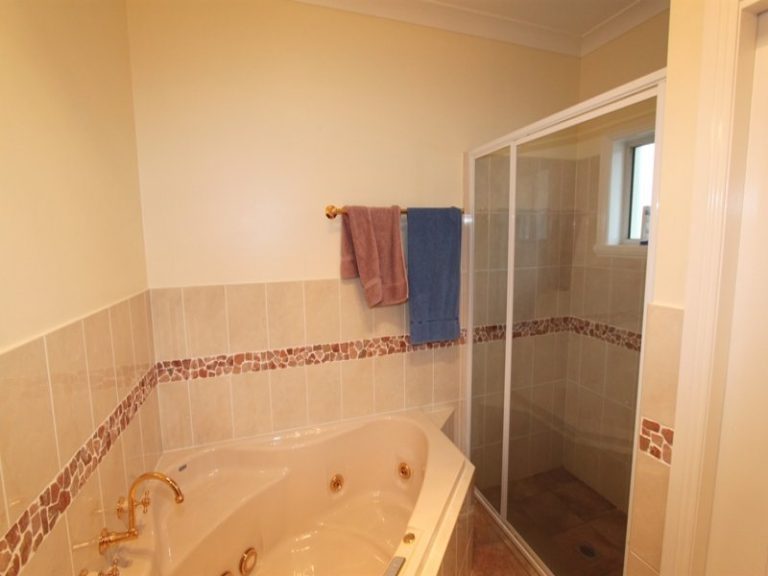 14 Blue Ridge Drive, White Rock NSW 2795 - photo 12