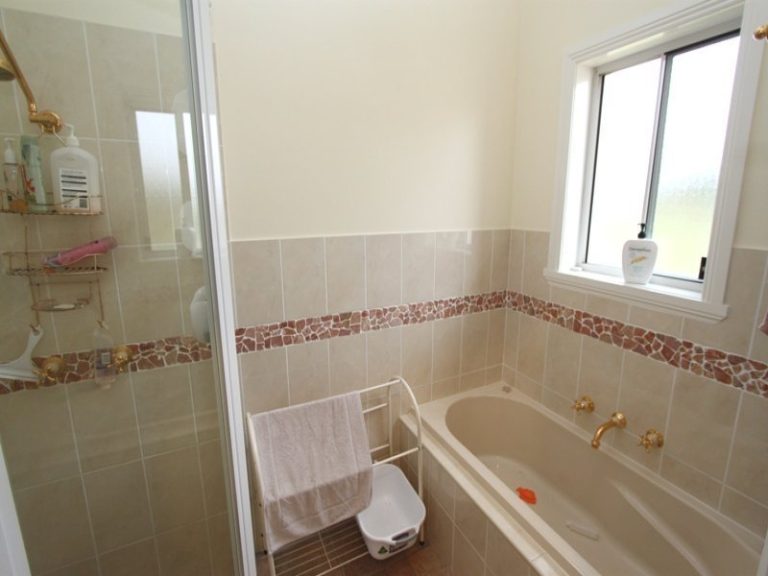 14 Blue Ridge Drive, White Rock NSW 2795 - photo 13