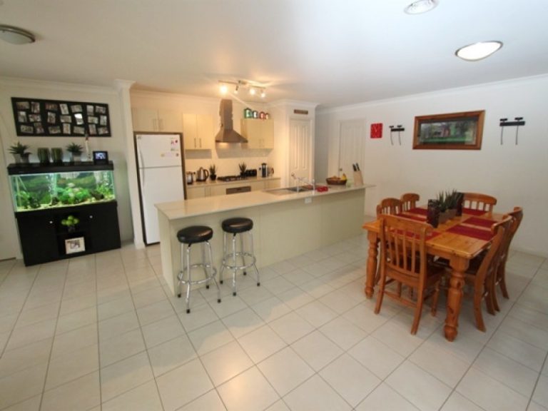 14 Diamond Close, Kelso NSW 2795 - photo 3