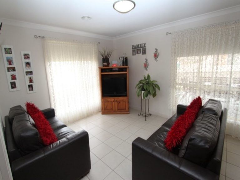 14 Diamond Close, Kelso NSW 2795 - photo 4