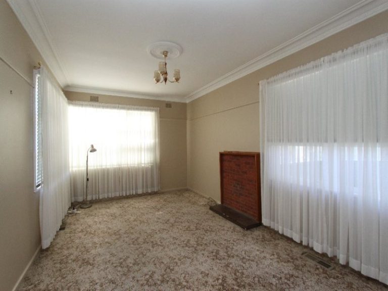 272 Durham Street, Bathurst NSW 2795 - photo 3