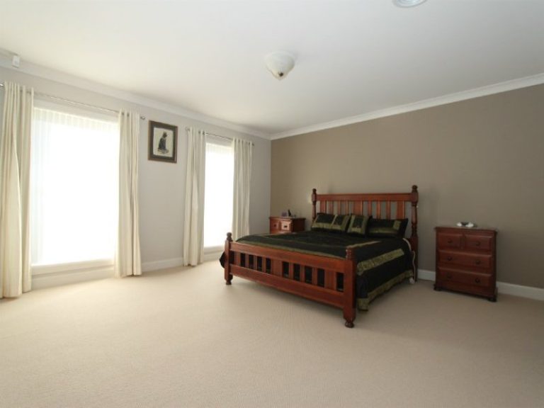 32 James Barnet Drive, Kelso NSW 2795 - photo 8