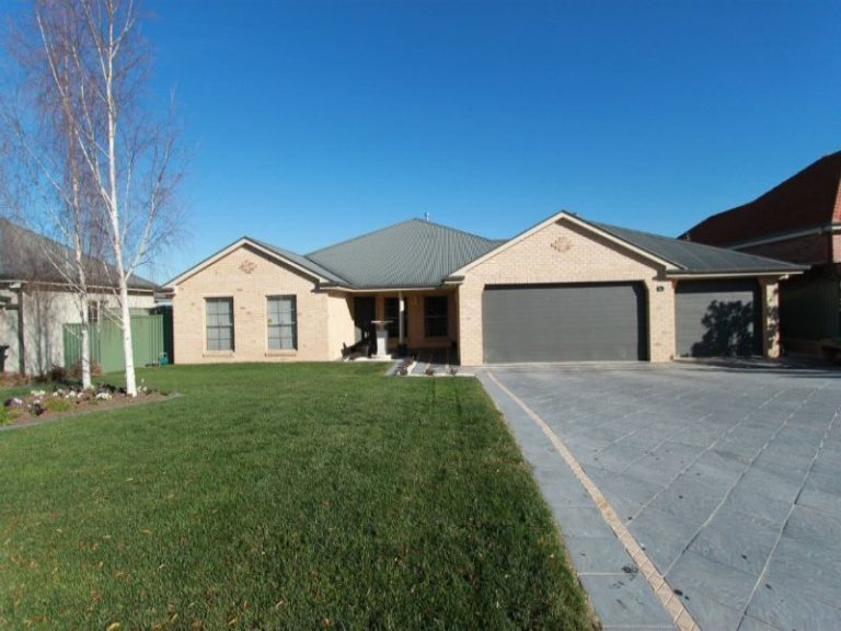 32 James Barnet Drive, Kelso NSW 2795 - McGrath Central West