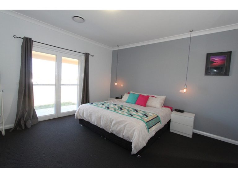 33 Ridgeview Close, White Rock NSW 2795 - photo 9