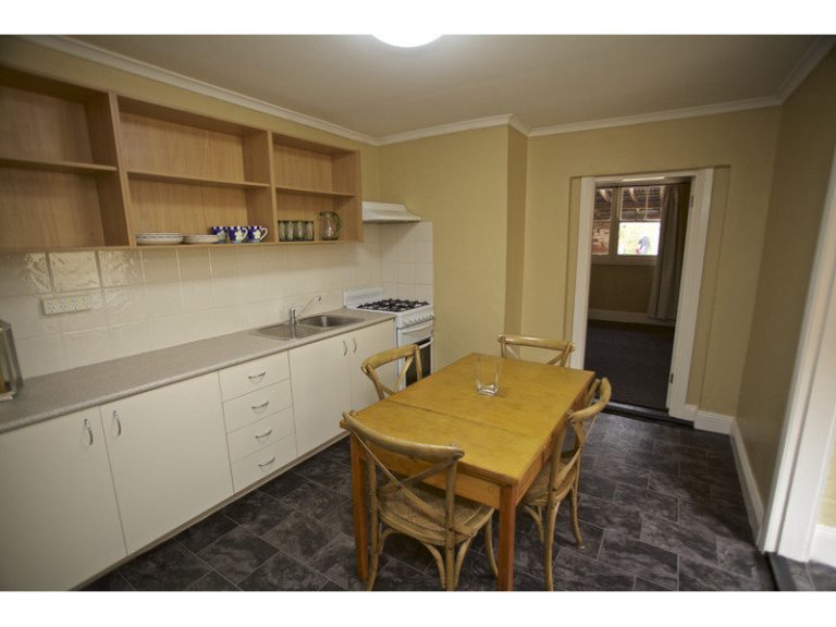 76 Piper Street, Bathurst NSW 2795 - photo 2
