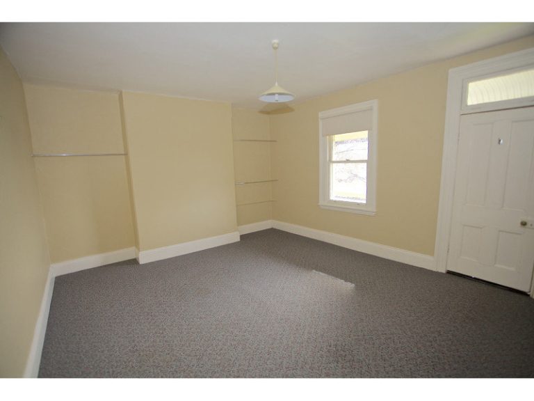 76 Piper Street, Bathurst NSW 2795 - photo 4
