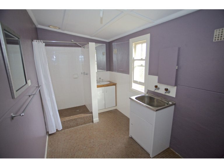 76 Piper Street, Bathurst NSW 2795 - photo 10