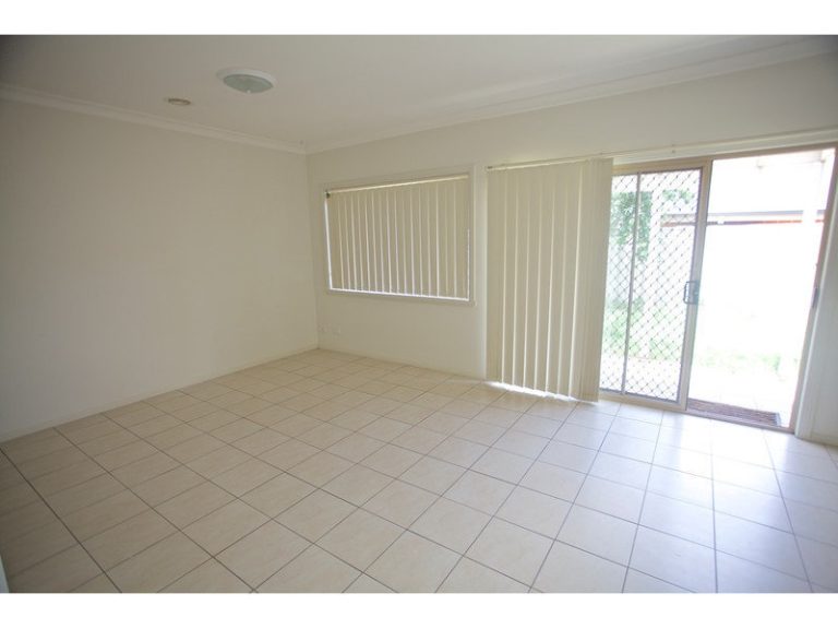 1/128 Howick Street, Bathurst NSW 2795 - photo 3