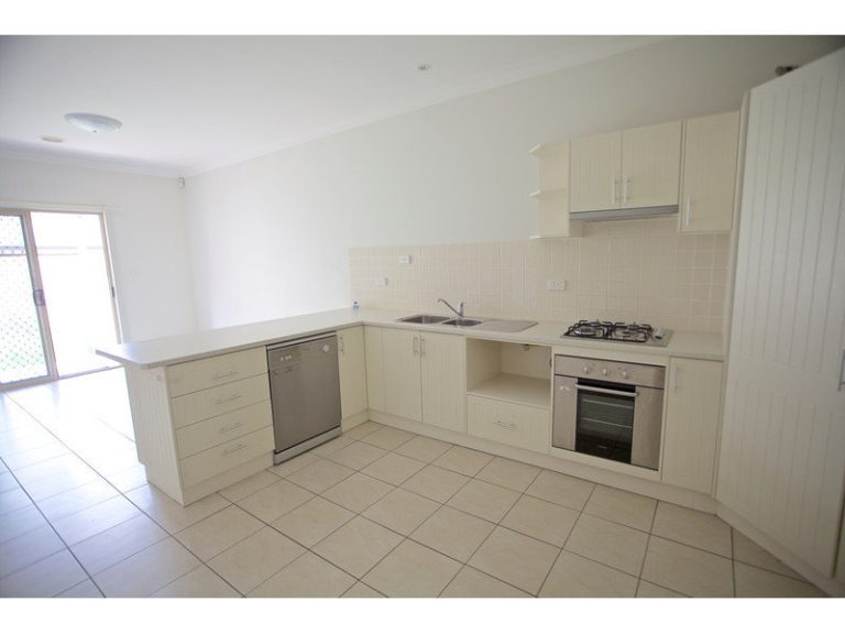 1/128 Howick Street, Bathurst NSW 2795 - photo 4