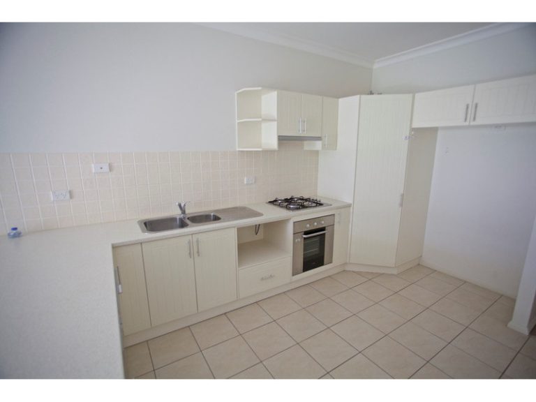 1/128 Howick Street, Bathurst NSW 2795 - photo 5