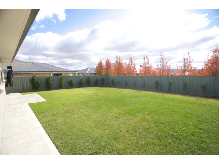 72 Freeman Circuit, Llanarth NSW 2795 - photo 13