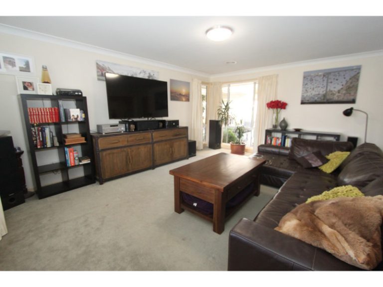 31 Opperman Way, Windradyne NSW 2795 - photo 2