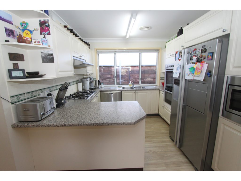 31 Opperman Way, Windradyne NSW 2795 - photo 5