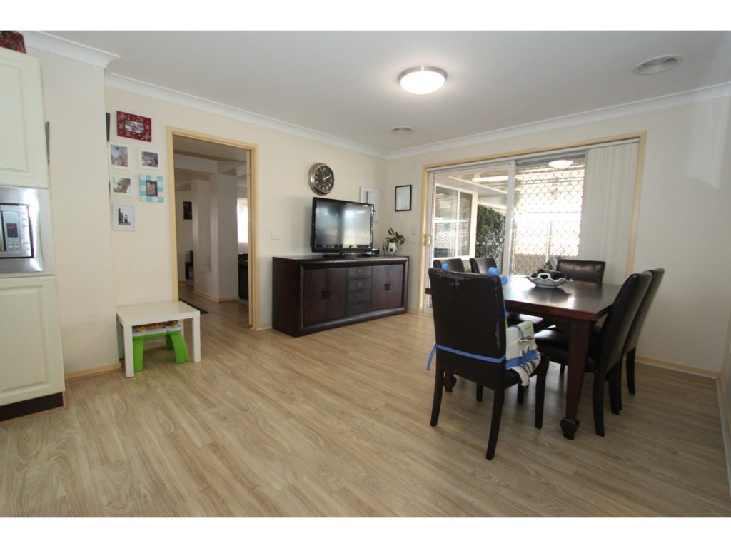 31 Opperman Way, Windradyne NSW 2795 - photo 6