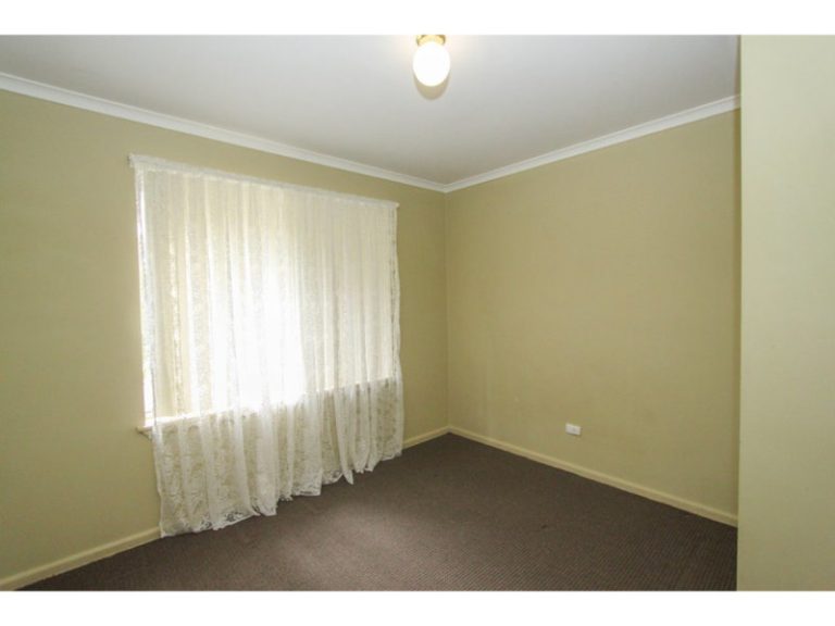 15 College Road, Bathurst NSW 2795 - photo 7