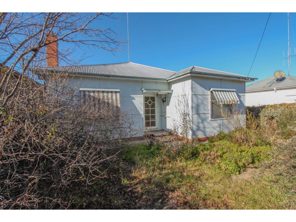 350 Stewart Street, Bathurst NSW 2795 - McGrath Central West