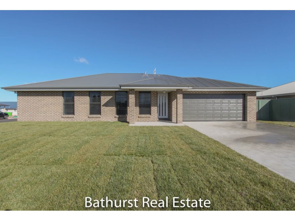 2 Lew Avenue, Eglinton NSW 2795 - McGrath Central West