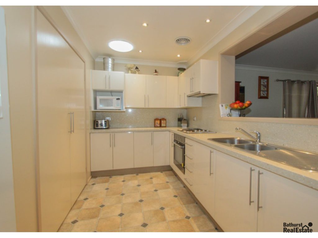 64 Christie Street, Raglan NSW 2795 - photo 2