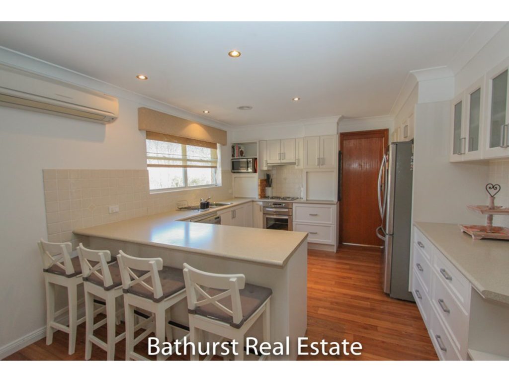 9 Colville Street, Windradyne NSW 2795 - photo 3