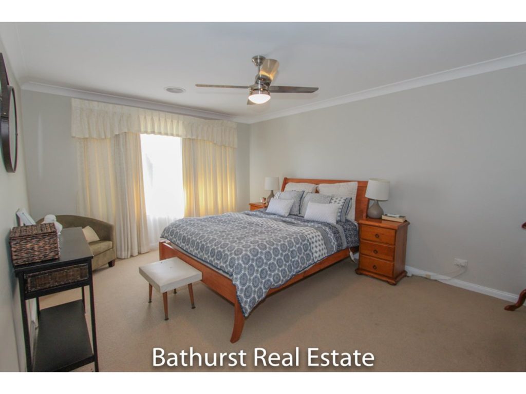 9 Colville Street, Windradyne NSW 2795 - photo 4