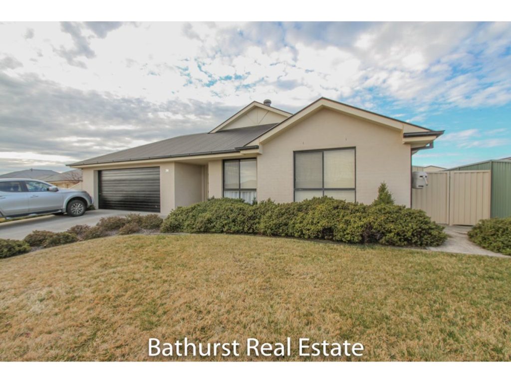 36 Marriott Avenue, Bathurst NSW 2795 - McGrath Central West