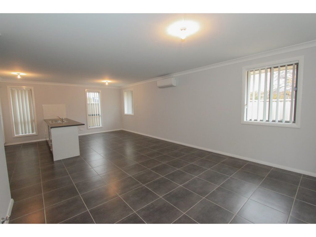 16 Cooper Crescent, Gormans Hill NSW 2795 - photo 3