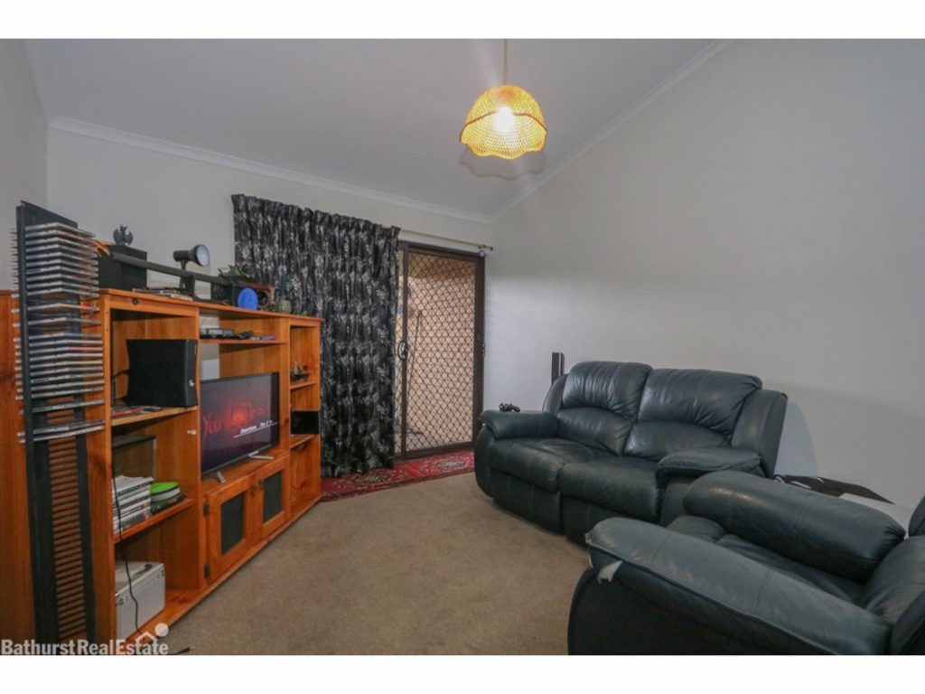 5/142 Durham Street, Bathurst NSW 2795 - photo 3