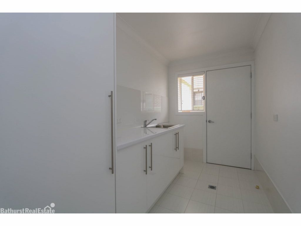 13 Freeman Circuit, Llanarth NSW 2795 - photo 14