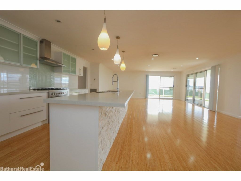 13 Freeman Circuit, Llanarth NSW 2795 - photo 9