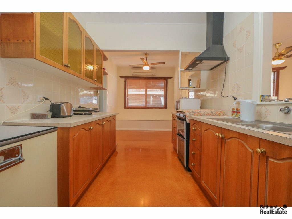 104 Sydney Road, Kelso NSW 2795 - photo 4