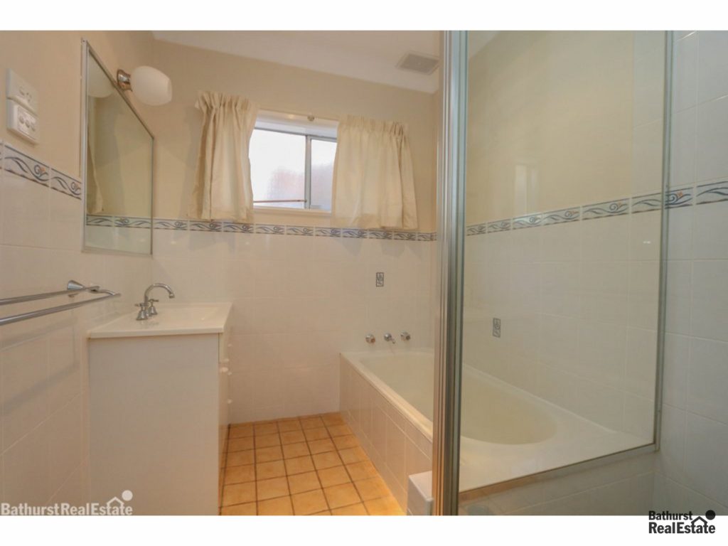 69 Violet Street, South Bathurst NSW 2795 - photo 4