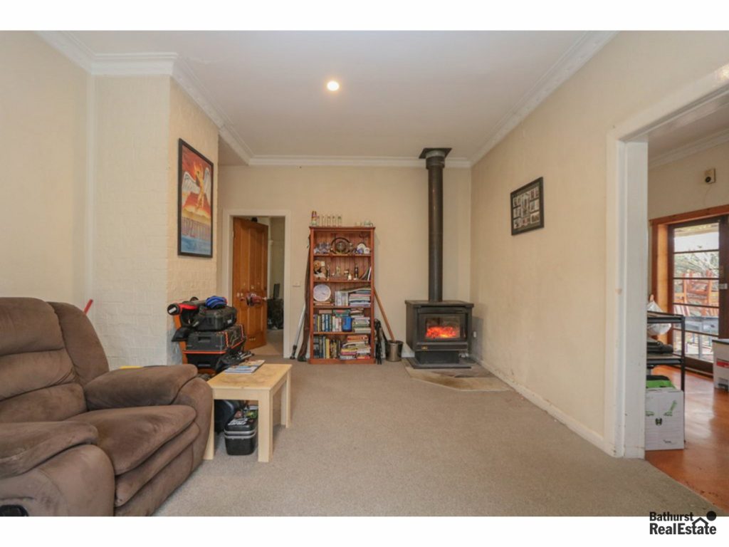 92 Morrissett Street, Bathurst NSW 2795 - photo 2