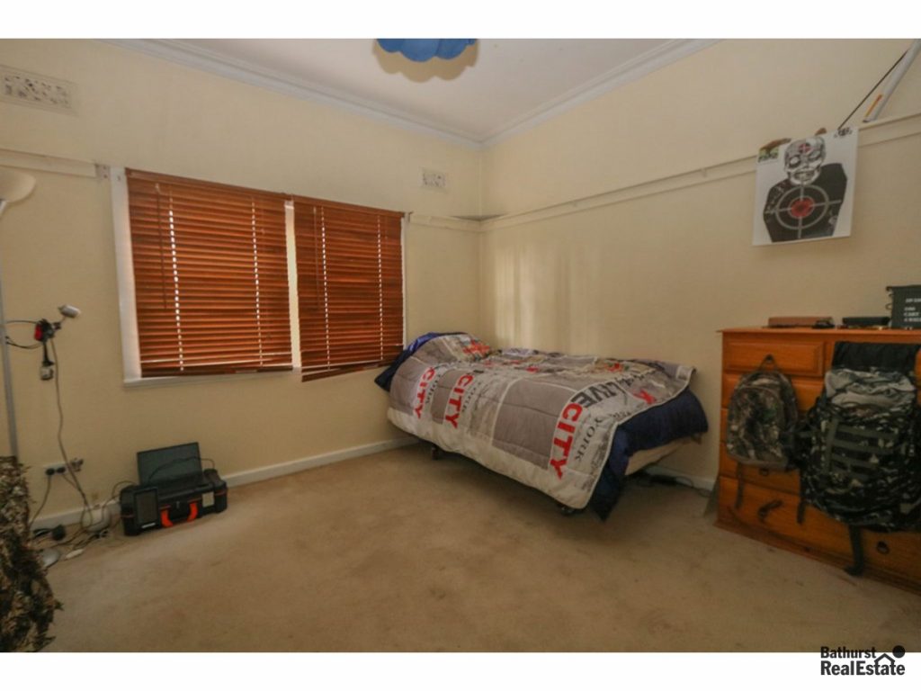 92 Morrissett Street, Bathurst NSW 2795 - photo 4
