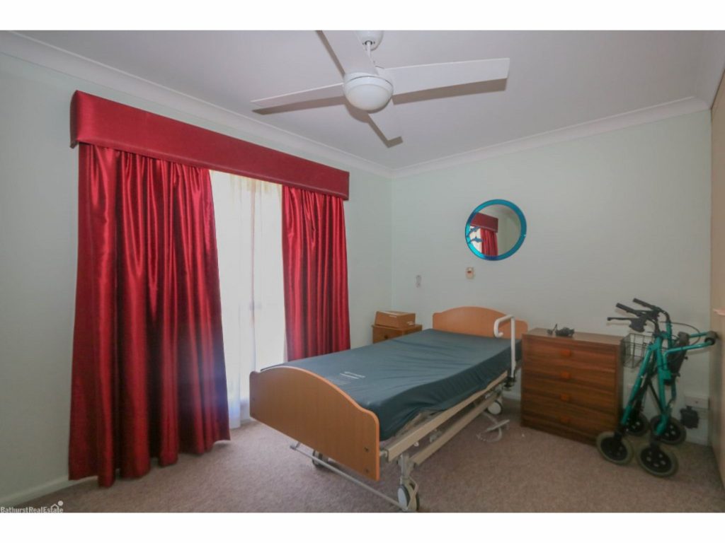 27/29A View Street, Kelso NSW 2795 - photo 4