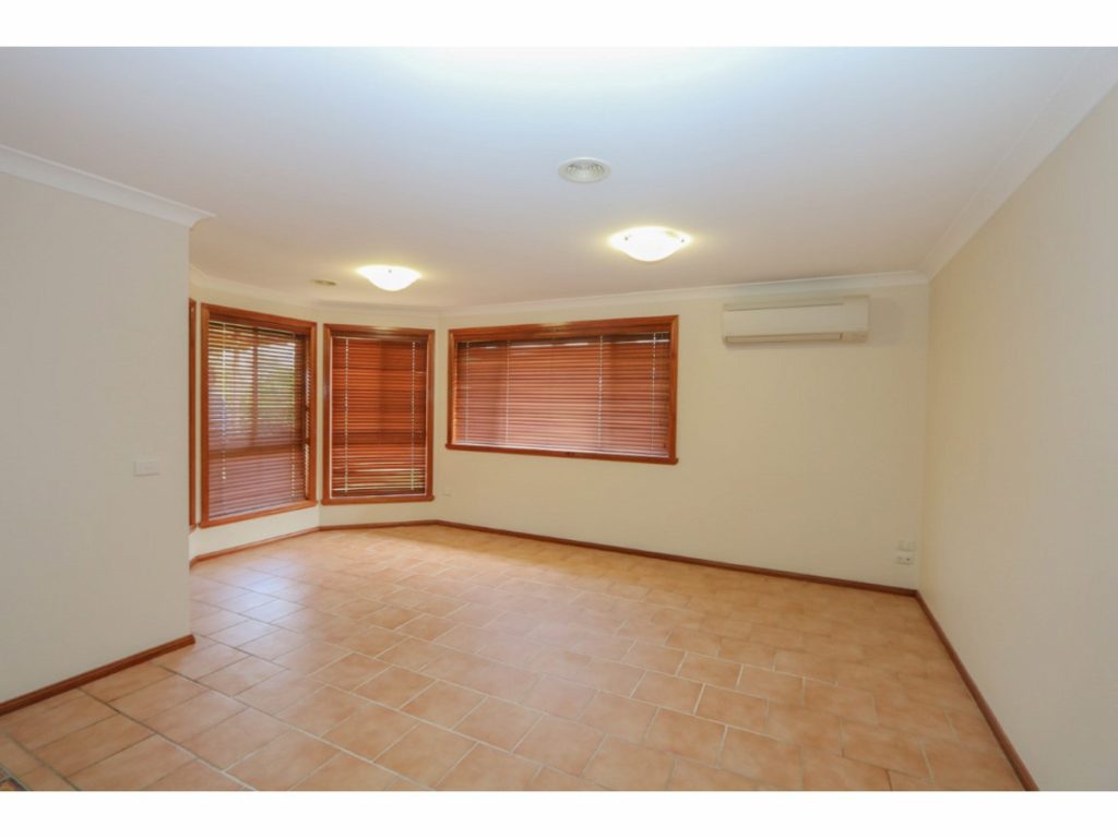 10 Hassall Grove, Kelso NSW 2795 - photo 7