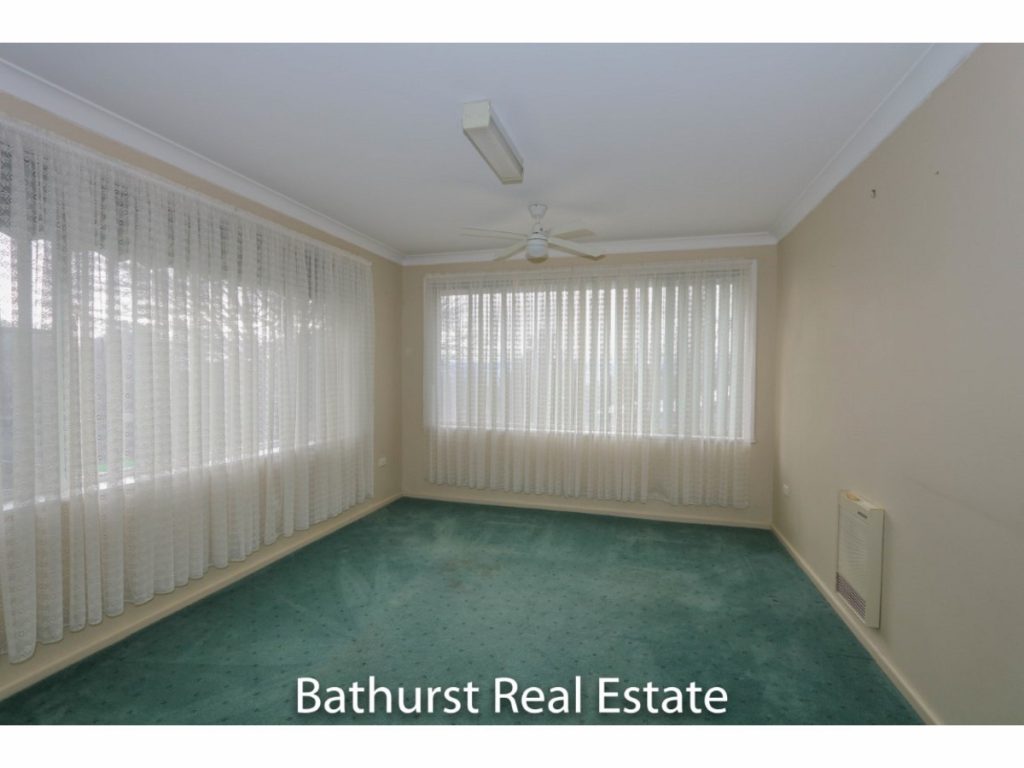 13 White Street, West Bathurst NSW 2795 - photo 8