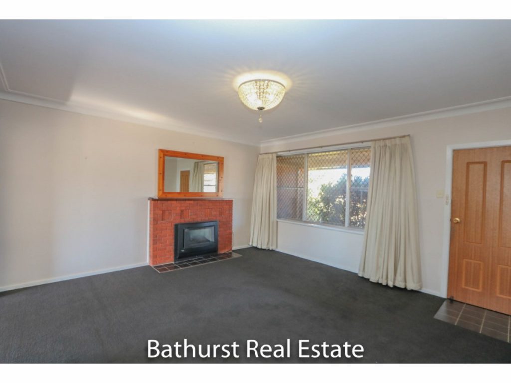 291 Lambert Street, Bathurst NSW 2795 - photo 2