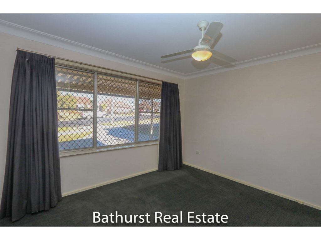291 Lambert Street, Bathurst NSW 2795 - photo 7