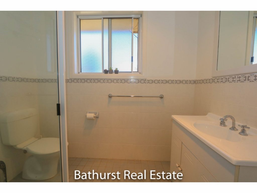 291 Lambert Street, Bathurst NSW 2795 - photo 10