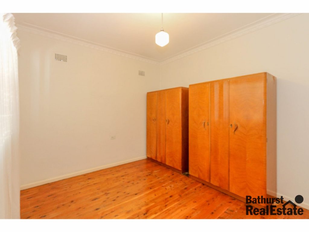 88 Esrom Street, West Bathurst NSW 2795 - photo 4