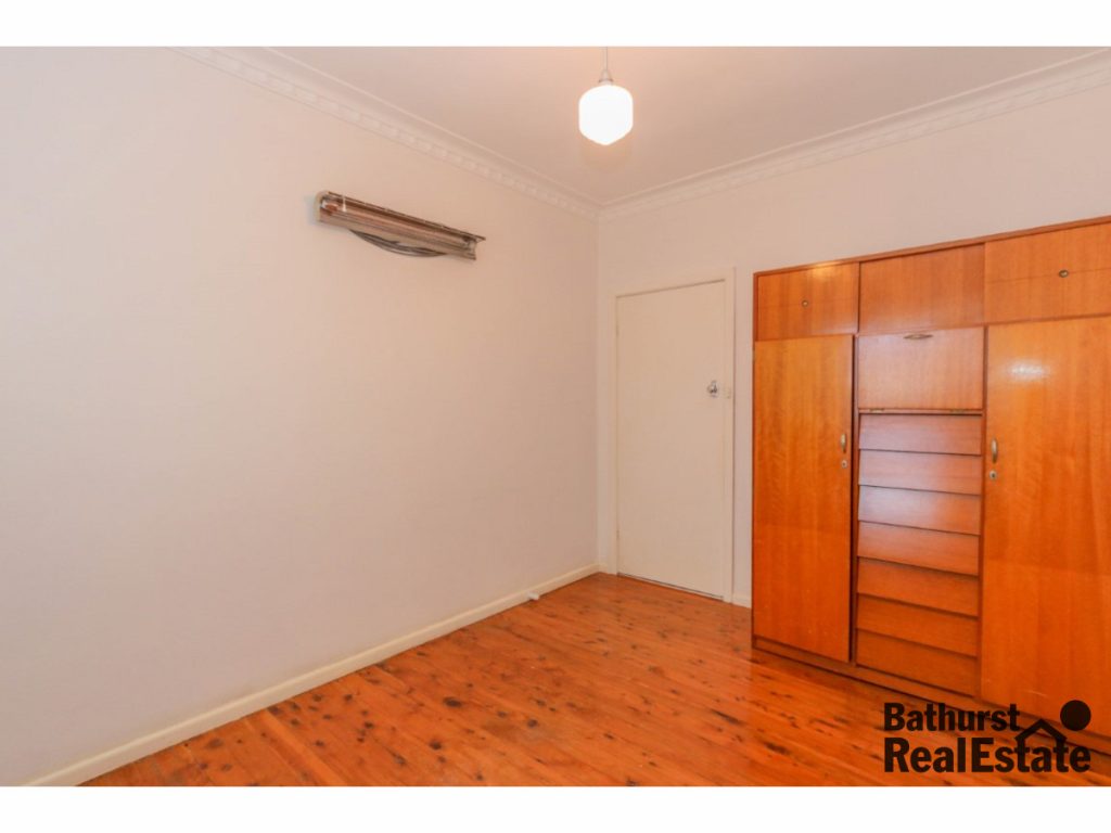 88 Esrom Street, West Bathurst NSW 2795 - photo 5