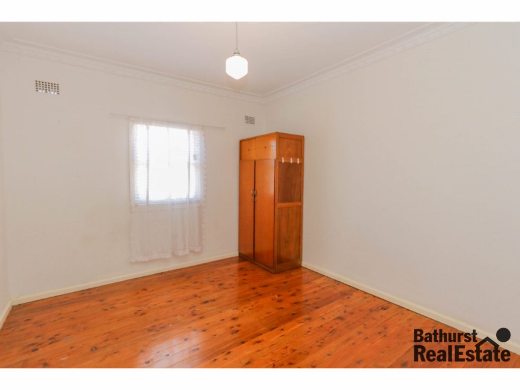 88 Esrom Street, West Bathurst NSW 2795 - photo 6