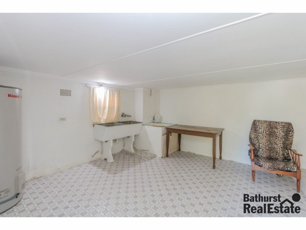 88 Esrom Street, West Bathurst NSW 2795 - photo 8