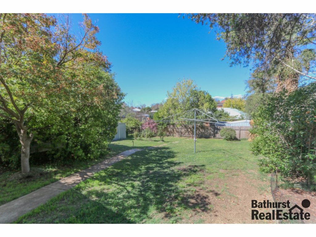 88 Esrom Street, West Bathurst NSW 2795 - photo 10