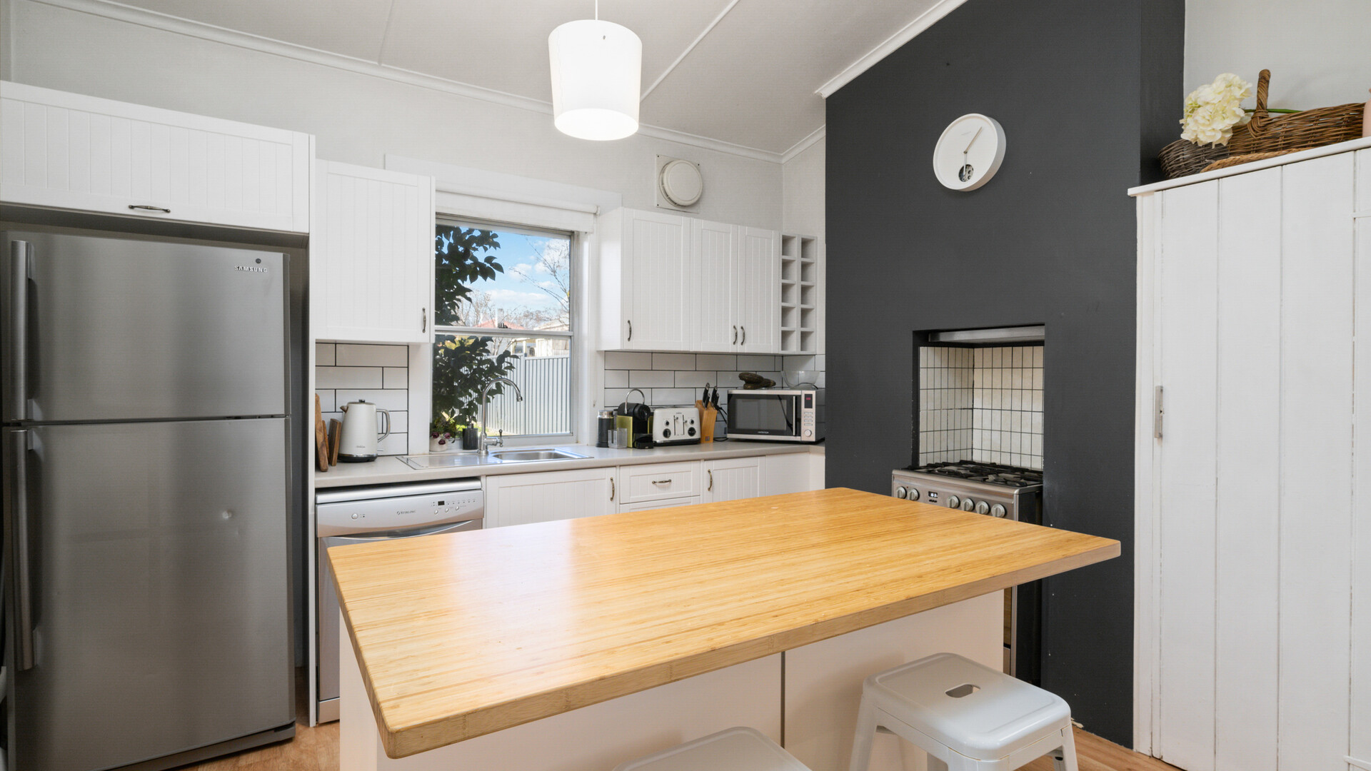 98 Clinton Street, Orange NSW 2800 - photo 4