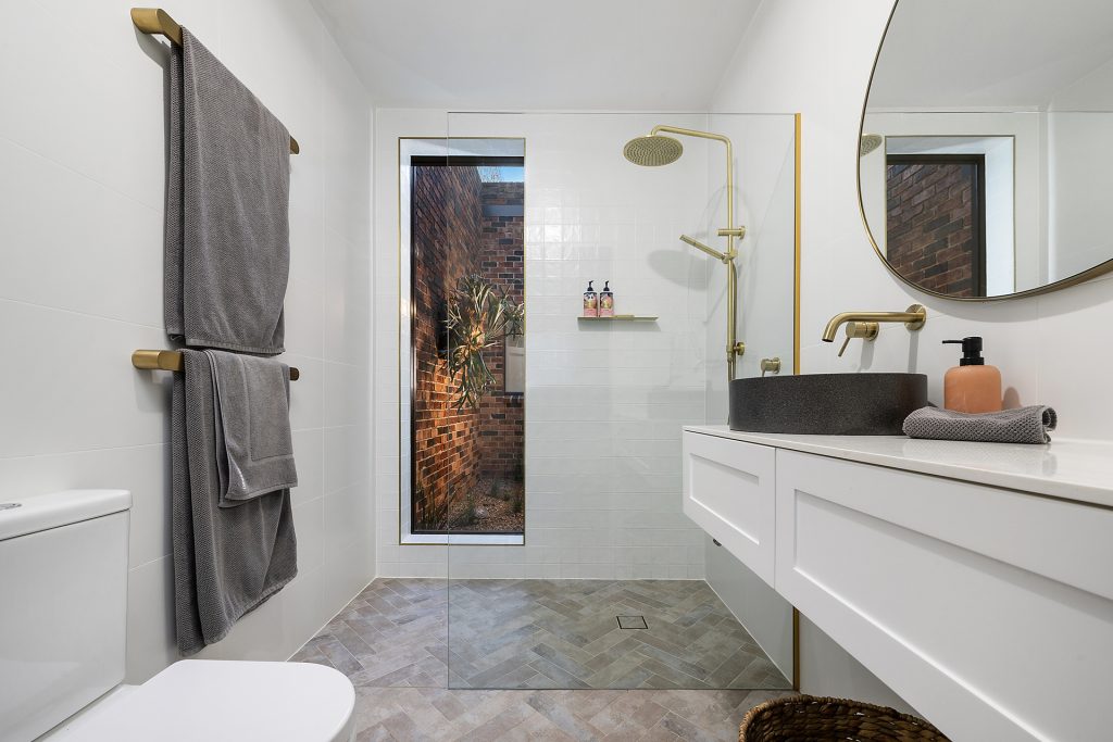 19 Kooronga Avenue, Orange NSW 2800 - photo 10