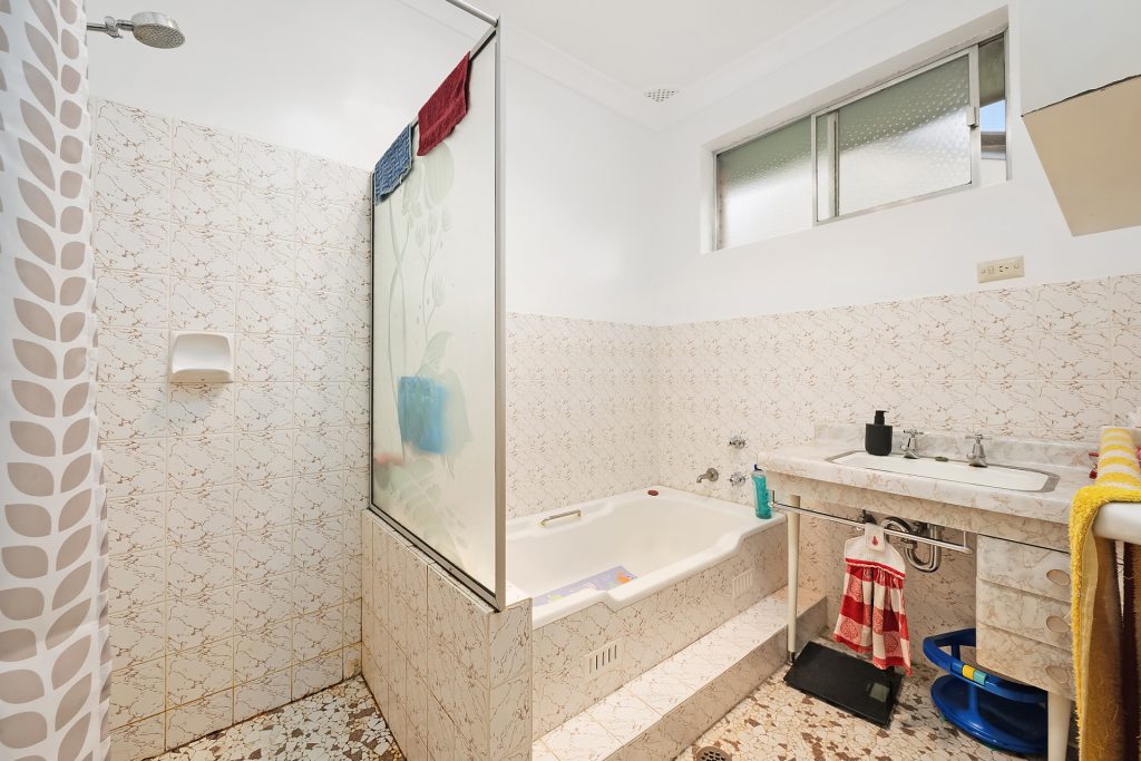 15 Edgell Street, West Bathurst NSW 2795 - photo 10