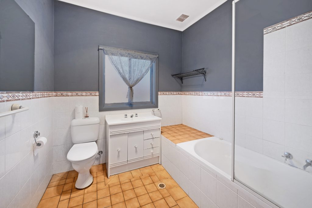 19 Lewins Street, South Bathurst NSW 2795 - photo 12